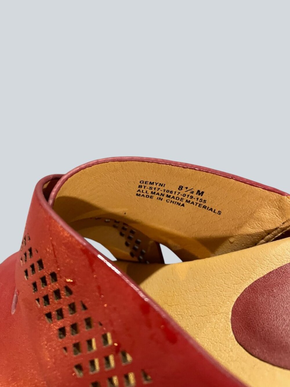 Red Baretrap Wedge Sandal Size 8 1/2 - Picture 4 of 4